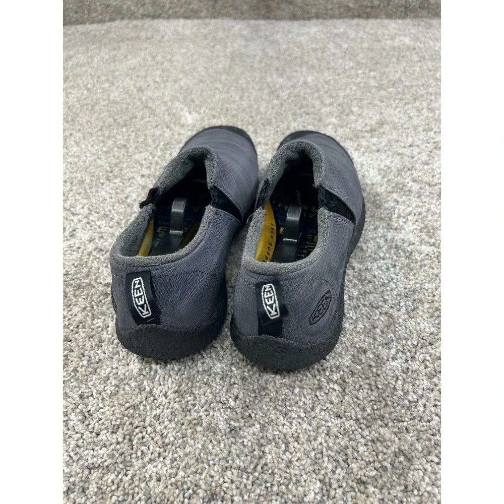 KEEN Howser II Mens 8.5 Grey Quilted Nylon Fleece Lined Slip On Shoes Sneakers